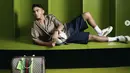 <p>Marselino mengenakan outfit dari Gucci, serta sejumlah tas yang dipamerkannya. [Foto: Instagram/ Marselino Ferdinan]</p>