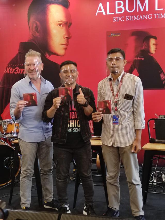 Judika saat peluncuran album barunya di KFC Kemang Timur, Senin (13/12/2021)