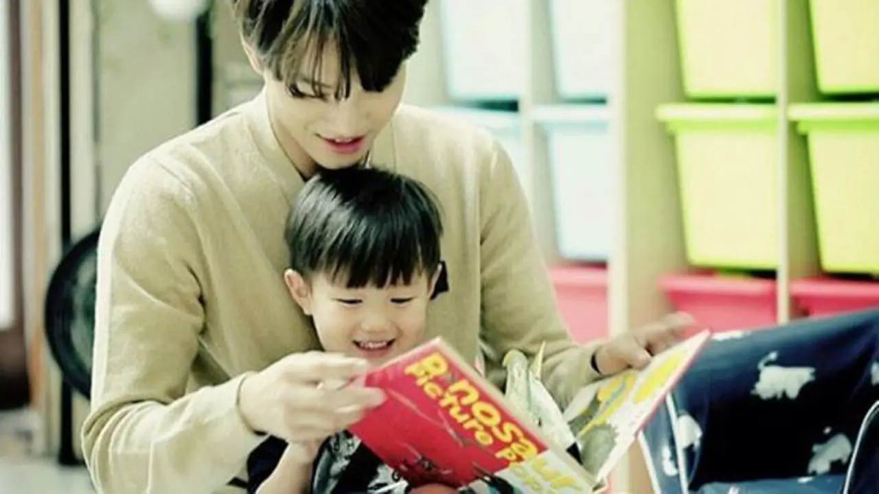 Kai EXO Jadi Pengasuh `Kembaran Kecil`nya