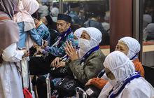 Pesawat Jemaah Haji Kloter BPN-09 Telat 28 Jam, Kemenag: Garuda Tidak Profesional