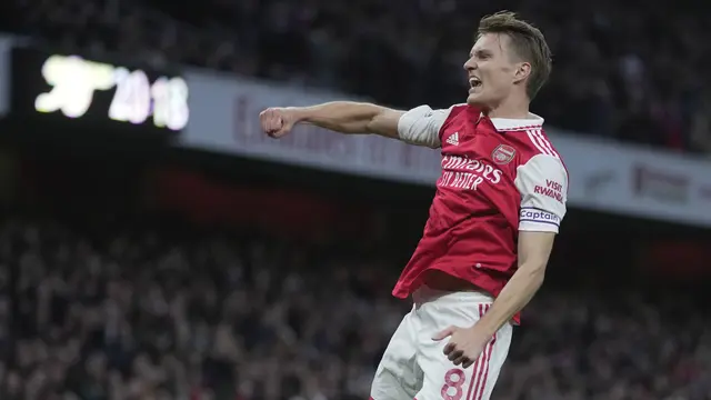 Foto: Arsenal Jaga Asa Juara Liga Inggris, Chelsea Hati-hati Degradasi