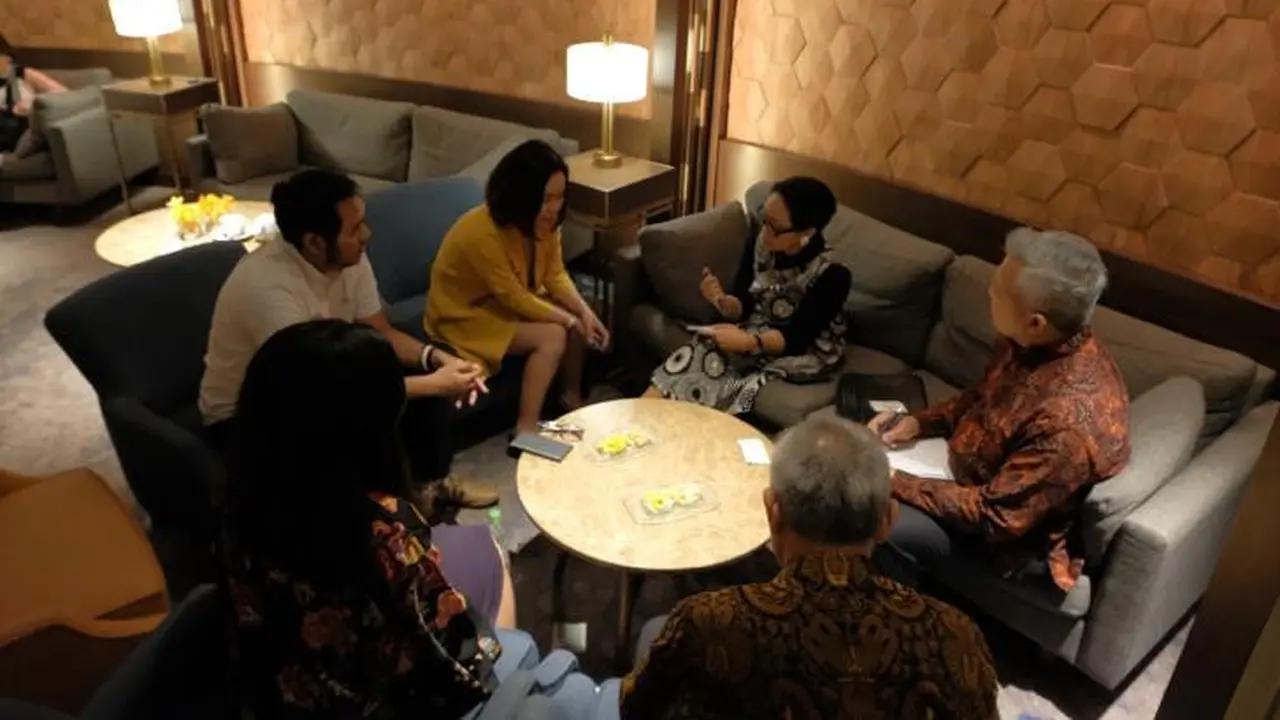 Menlu Retno Marsudi mempromosikan investasi dan penerbangan RI-Vietnam.