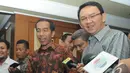 Ahok mengantarkan Jokowi yang izin cuti ke Mendagri karena Jokowi mencalonkan diri sebagai Presiden di Pilpres 2014 (Liputan6.com/Herman Zakharia)