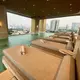 Pilihan staycation di Jakarta semakin menarik dengan hadirnya Jakarta Marriott Hotel Gelora, hotel terbaru yang menawarkan pengalaman menginap berkelas di jantung ibu kota. / Foto: Fimela.com.