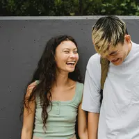 Hubungan yang berada di situasi friendzone (Foto: Pexels.com)