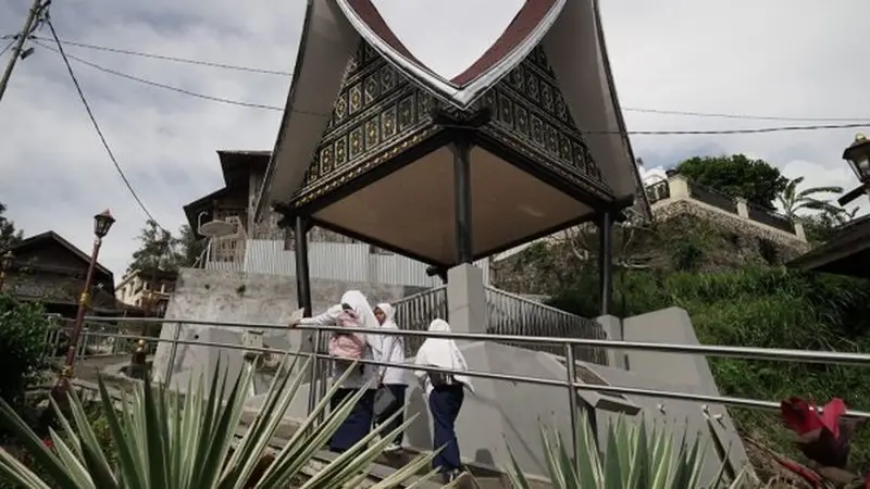 Kementerian PUPR telah menyelesaikan penataan kawasan wisata Desa Terindah Nagari Tuo Pariangan.