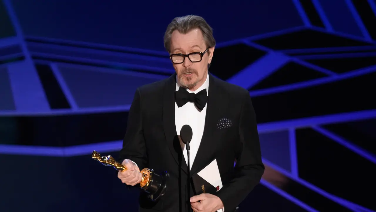 Gary Oldman Raih Peran Utama Pria Terbaik Piala Oscar 2018