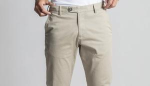 Model celana chino yang akan hits di 2024 untuk look yang rapi (Sumber website: asket.com)