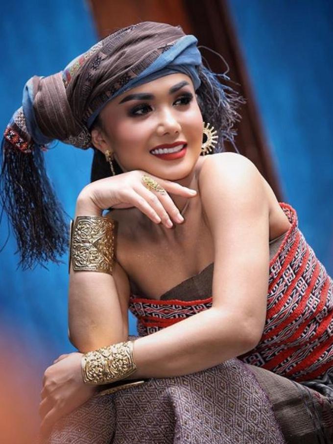 660 Model Baju Batik Yuni Shara Gratis