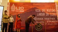 Menteri Koordinator Bidang Perekonomian Airlangga Hartarto saat memberikan sambutan dalam acara Kick-Off Meeting Labour20 di Jakarta, Senin (31/1/2020). (Sumber ekon.go.id)