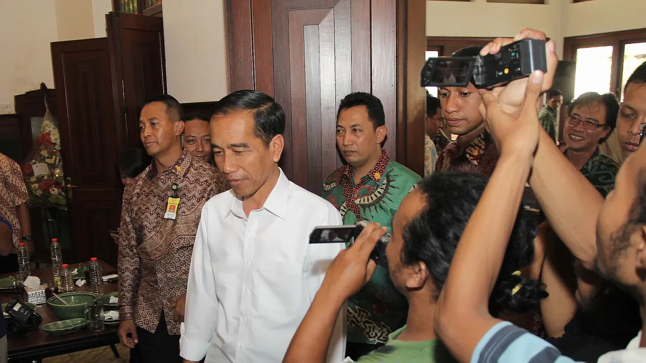 Jokowi Mantu