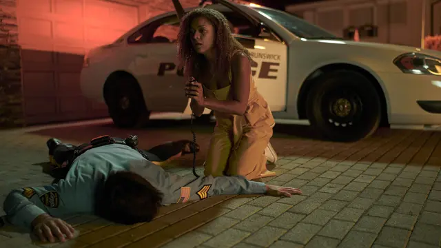 Antonia Thomas sebagai Karina dalam film Bagman. (Foto: Dok. Lionsgate)