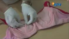 Sebelumnya, hal yang sama juga terjadi pada seorang gadis di Nagari Padang Alai, Padang Pariaman. Setelah memakai pakaian dalam bekas impor, rasa gatal dan sakit seperti ditusuk jarum dikeluhkannya.