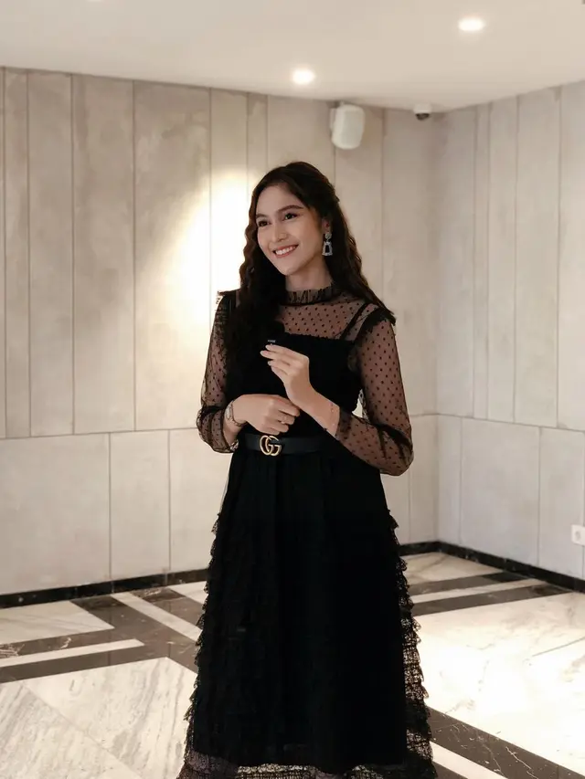 7 Potret Terbaru Denira Wiraguna, Pemeran Renata dalam Serial Cupcake Untuk Rain