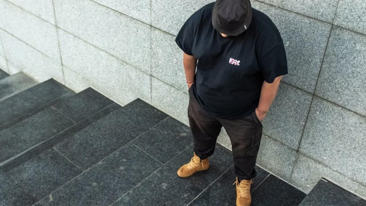 8 Ide Outfit yang Cocok untuk Pria Gemuk, Bikin Tampilan Stylish dan Makin Percaya Diri