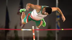Atlet Lompat Galah Portugal, Samuel Remedios beraksi pada sesi  Pole Vault- Heptathlon di Kejuaraan  IAAF World Indoor Athletic Championships, Portland, Oregon, Sabtu (19/3/2016). (AFP/Mark Ralston)