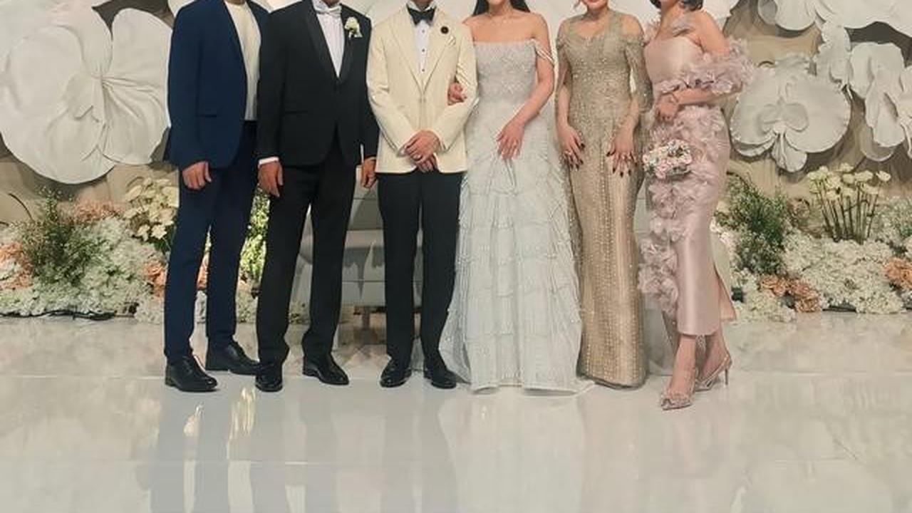 8 Potret Tamu Publik Figur di Pernikahan Teuku Rassya dan Cleantha Islan