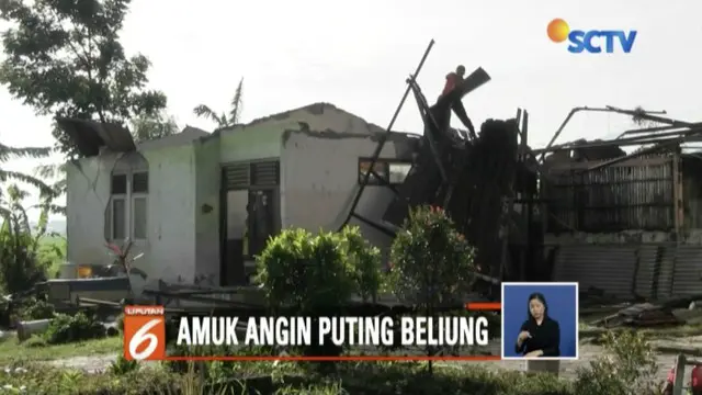 Desa Selapua dan Desa Blubuk, Tegal, Jawa Tengah, diterjang puting beliung hingga menyebabkan belasan bangunan rusak berat.