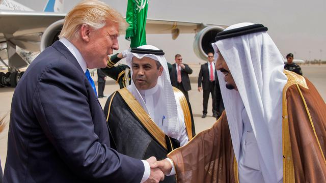 Donald Trump Dan Raja Salman Teken Kerja Sama Pertahanan Rp 1 4 T Global Liputan6 Com