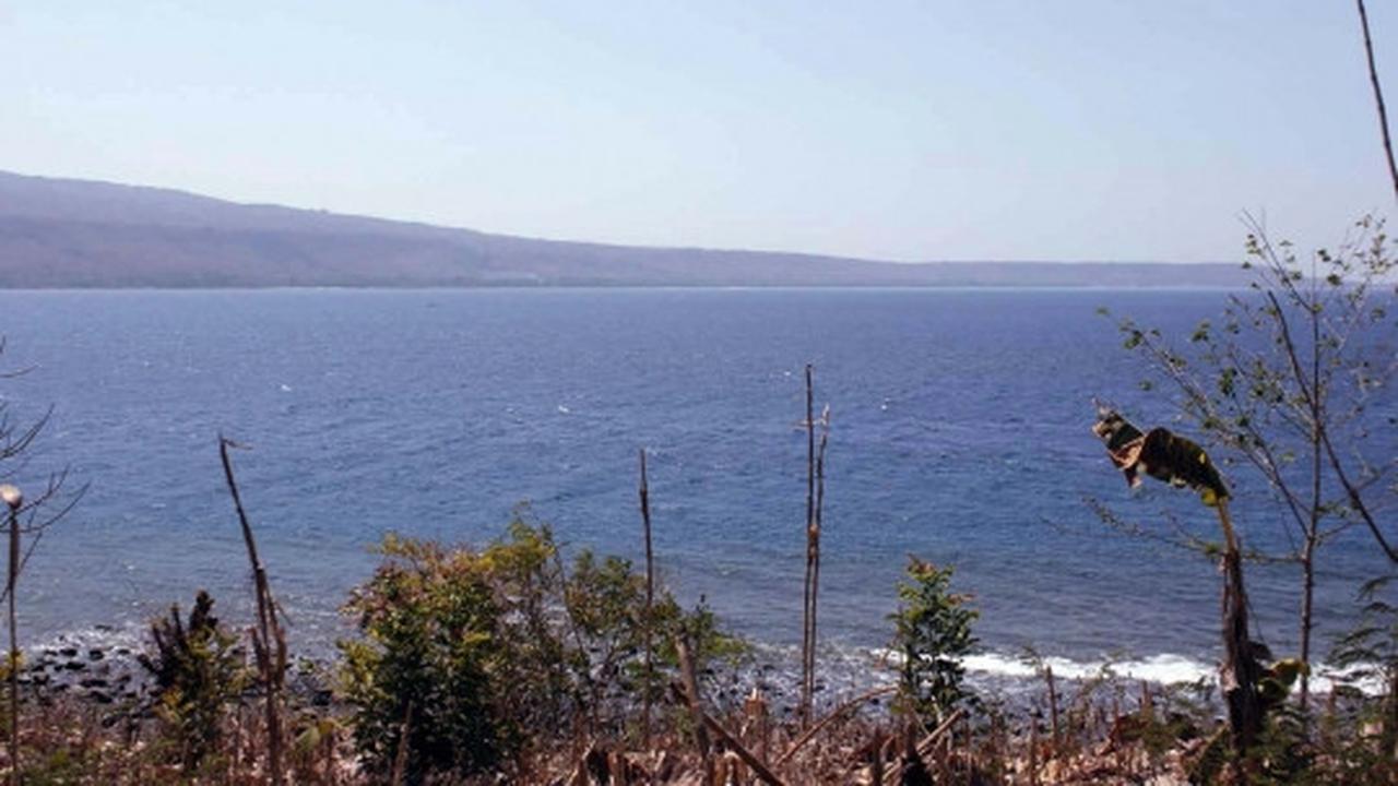 Menyusuri keindahan pesisir Pulau Alor yang masih perawan