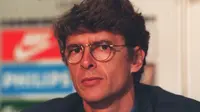 Manajer Idola Arsene Wenger Muda