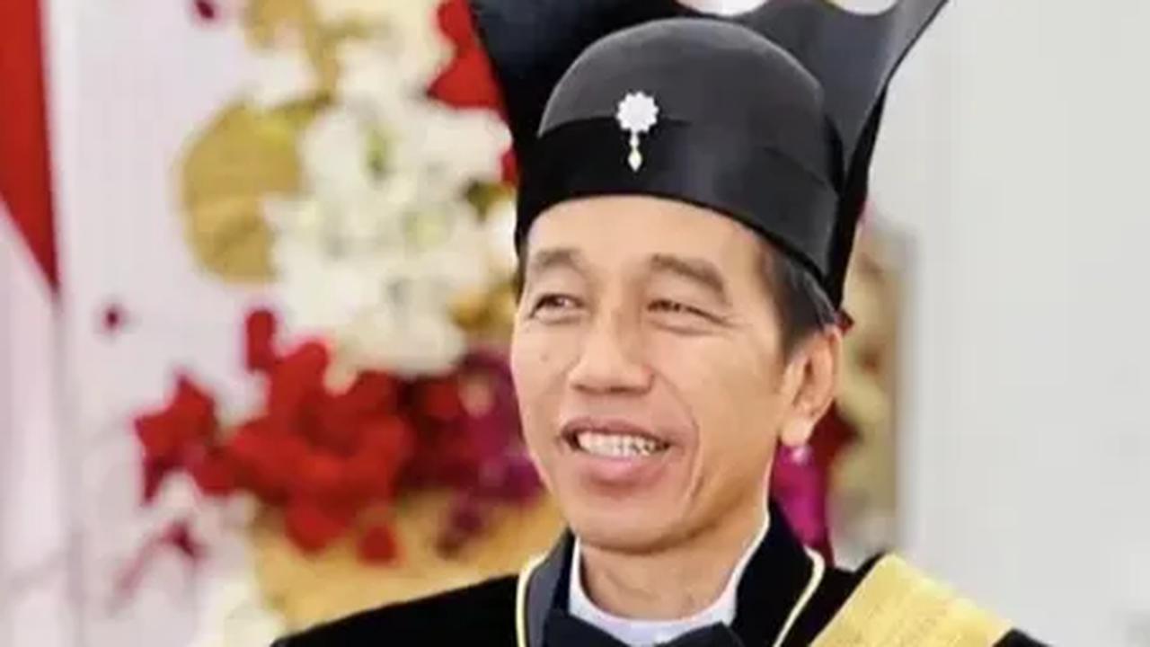 CEK FAKTA: Hoaks Presiden Jokowi Pakai Baju China saat Upacara HUT ke-78 RI