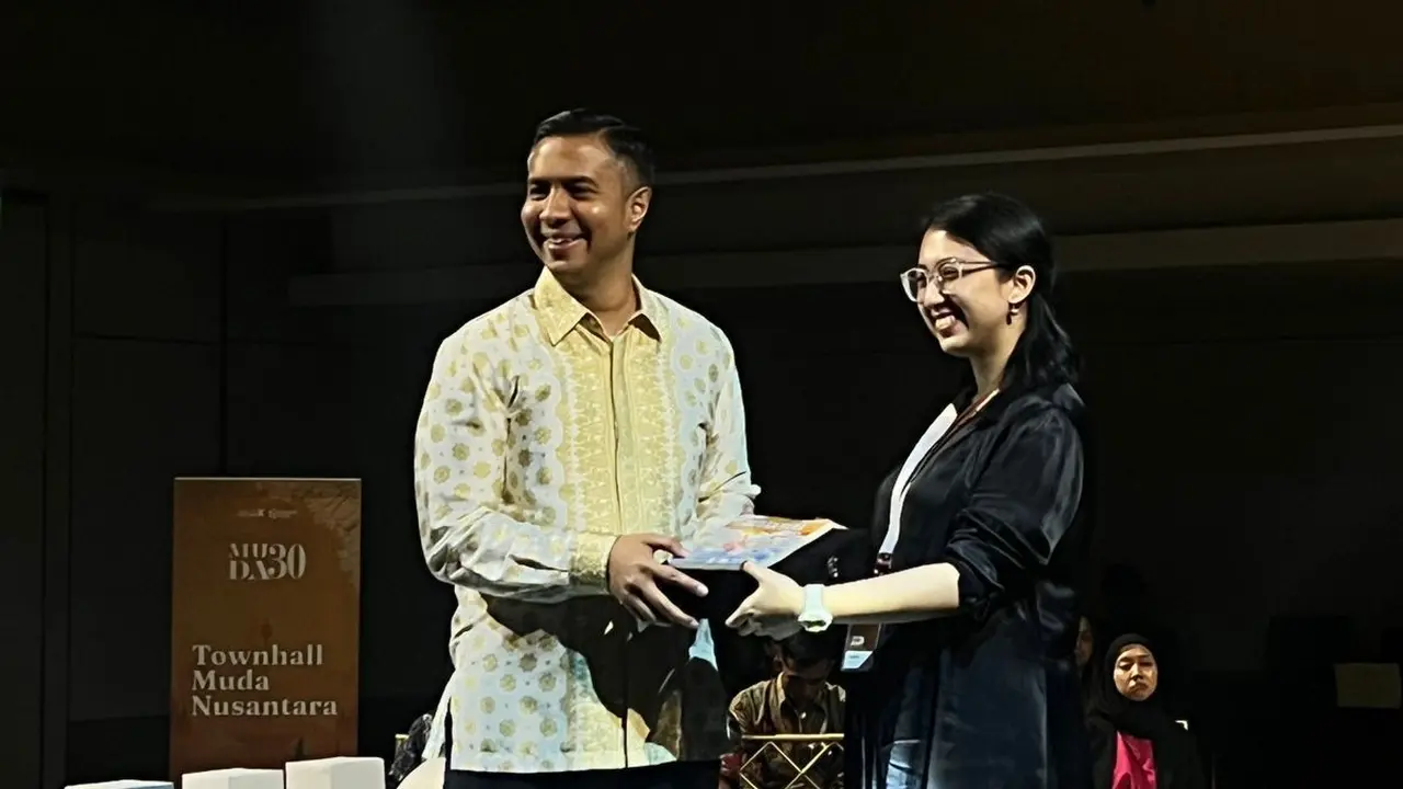Pijar Foundation memberikan penghargaan MUDA30 kepada 30 pemuda daerah yang telah berprestasi.