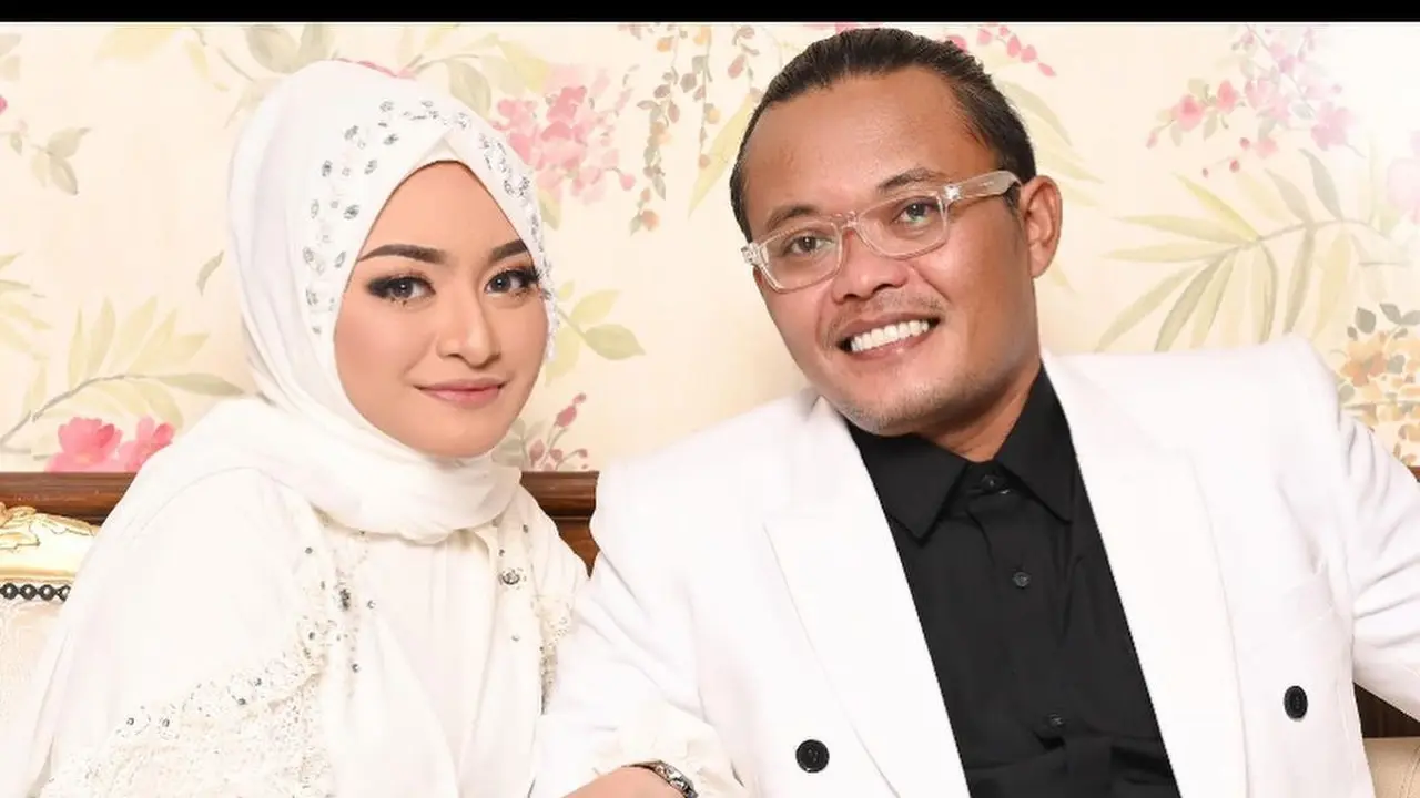 [Fimela] Sule dan Nathalie Holscher