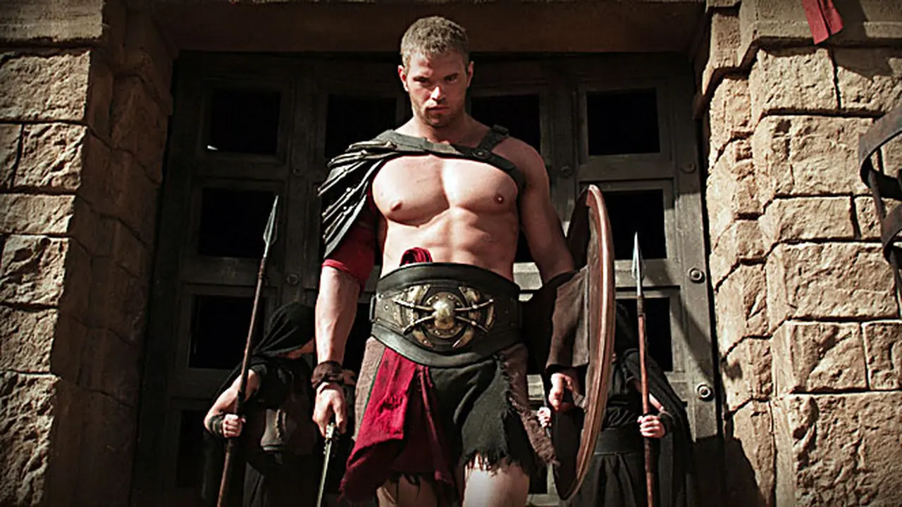 kellan-lutz-130803b.jpg