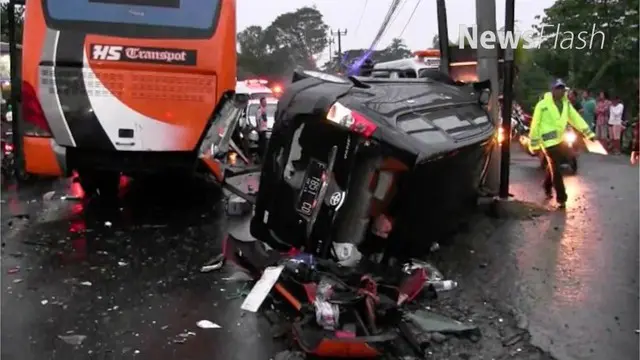 Sejumlah fakta mengejutkan ditemukan usai melakukan pemeriksaan terhadap bus HS Transport yang membuat kecelakaan di Mega Mendung, Bogor pada Sabtu (22/04/17). 