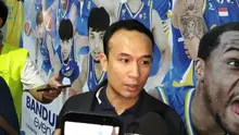 Direktur Utama IBL, Junas Miradiarsyah. (Bola.com/Erwin Snaz)