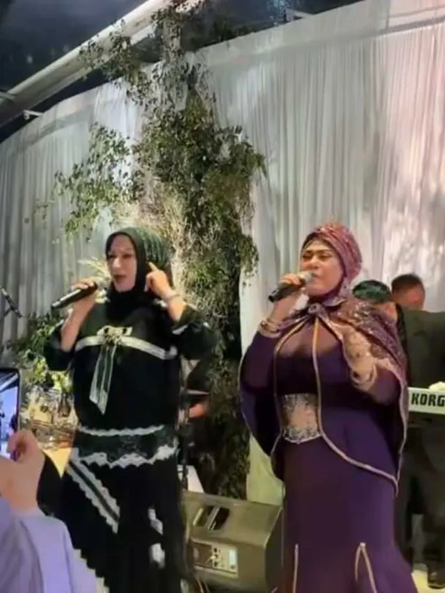 Deretan Artis yang Hadir di Resepsi Pernikahan Anak Ikke Nurjanah/ Instagram @allartis