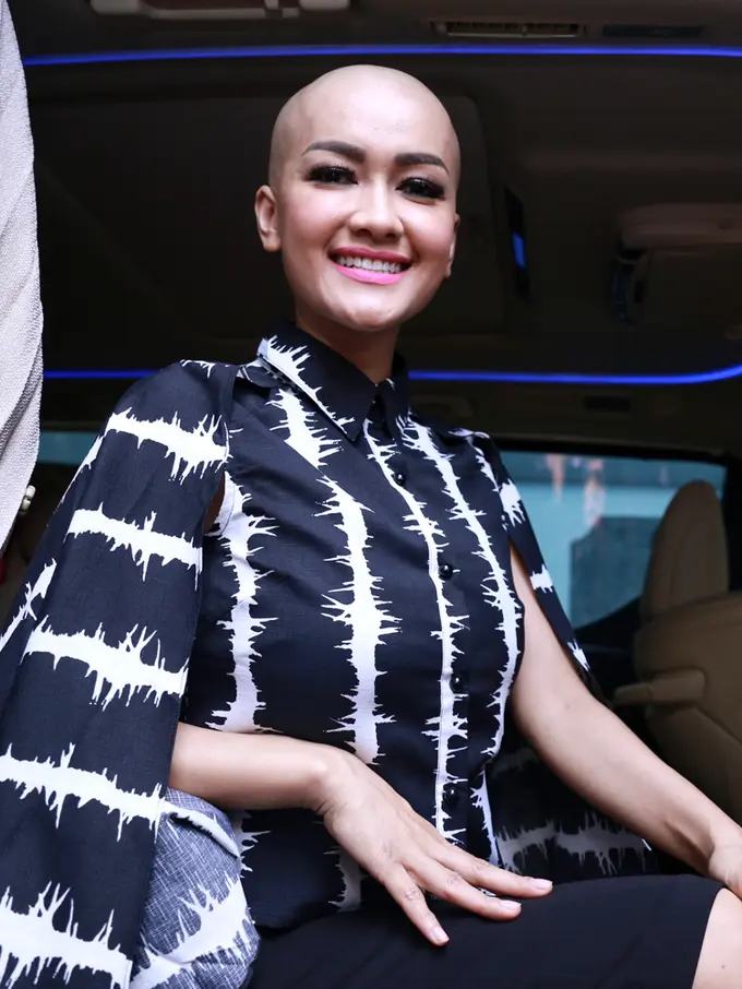 [Bintang] Julia Perez