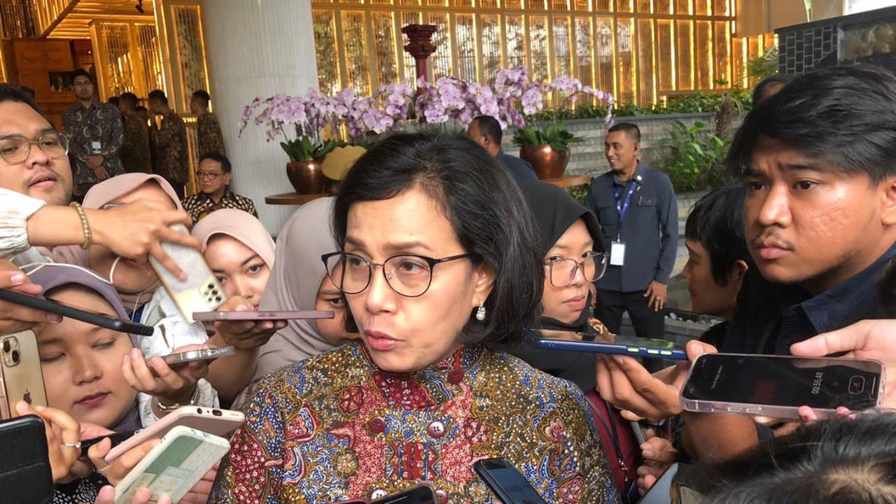 "Jadi, nanti kita lihat minggu depan saya menghadiri G20 di Brazil pasti nanti ada update mengenai kondisi perekonomian global," kata Sri Mulyani.
