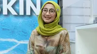 Desy Ratnasari menjalani perawatan di klinik kecantikan terkemuka, Dermapro SF.