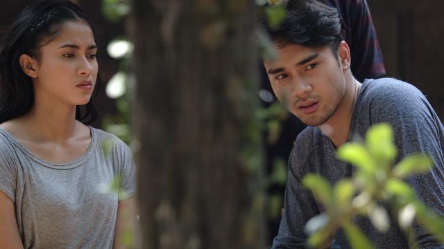 Achmad Megantara di lokasi syuting KKN Di Desa Penari. (Foto: Dok. Awi Suryadi)