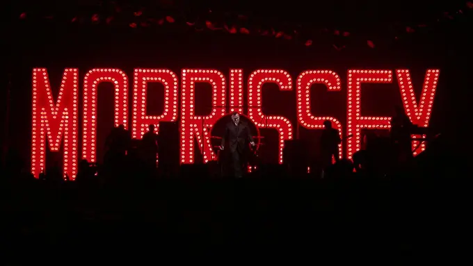 [Bintang] Beberapa Hal yang Bisa Kamu Pelajari dari Konser ke-2 Morrissey