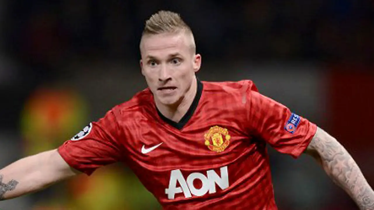 alexander-buttner-121207.jpg