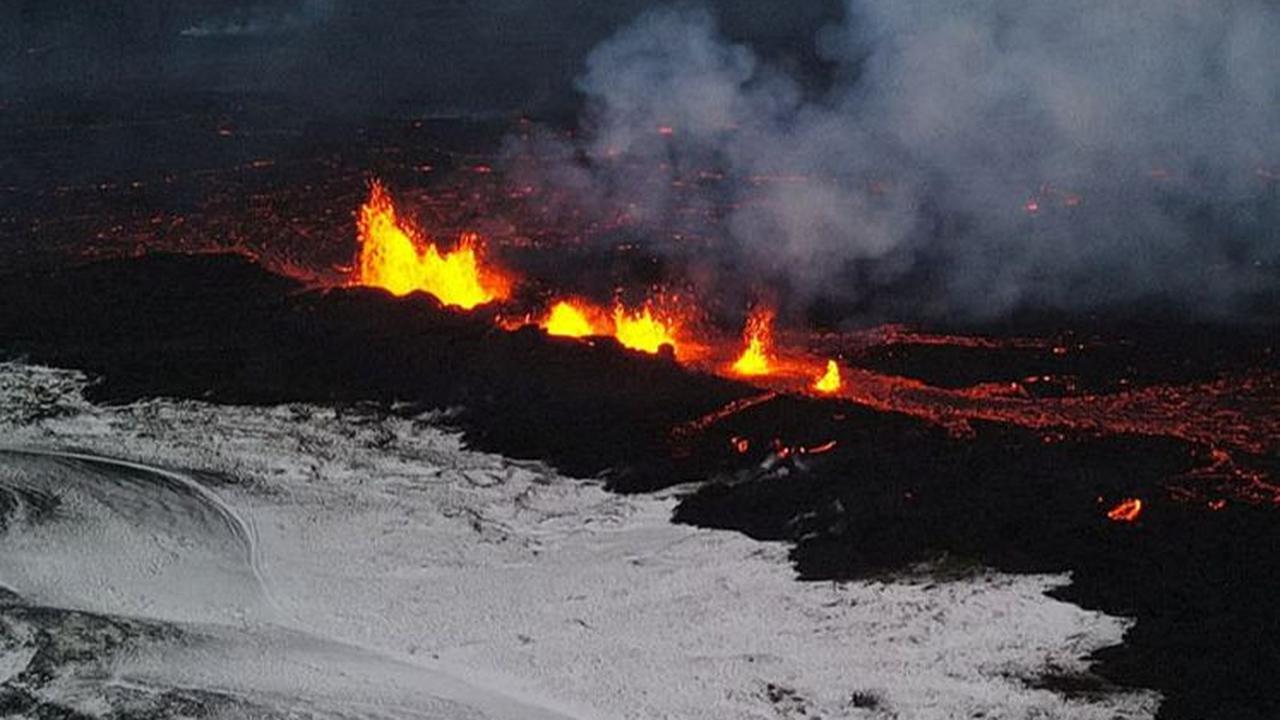 Pihak berwenang telah mengevakuasi sedikitnya 4.000 orang penduduk kota nelayan Grindavik sejak bulan lali. Meraka khawatir akan terjadi letusan besar&nbsp;di semenanjung Reykjanes.