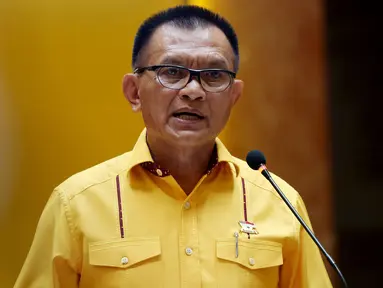 Sekjen Partai Golkar Letnan Jenderal Purnawirawan Lodewijk Freidrich Paulus saat mengumumkan struktur kepengurusan baru Partai Golkar periode 2018-2019 di DPP Partai Golkar, Slipi, Jakarta, Senin (22/1). (Liputan6.com/JohanTallo)