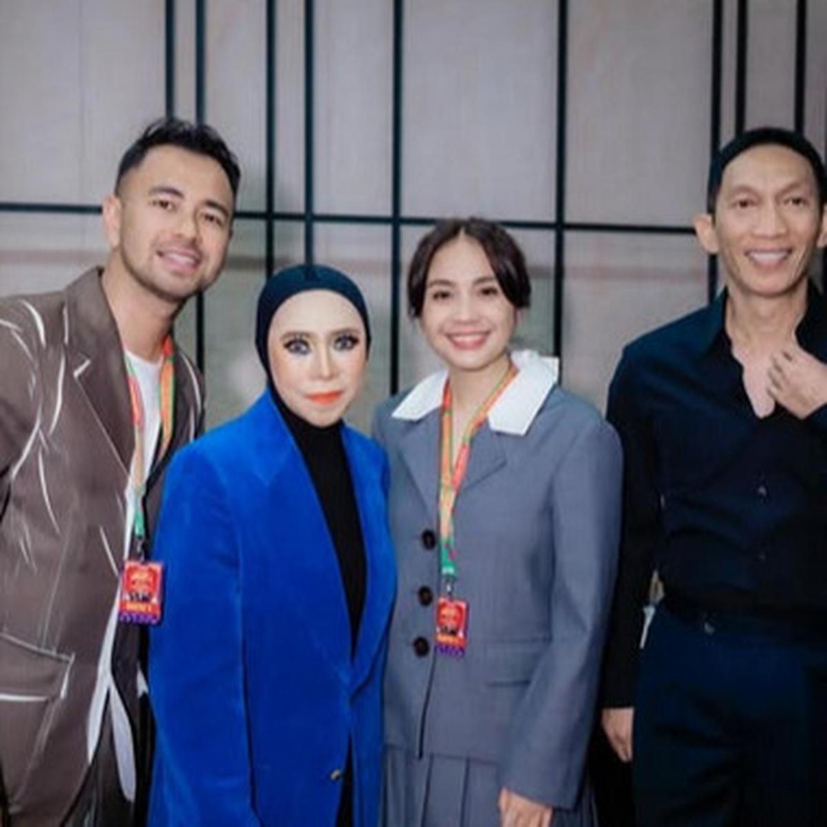 Potret Cantik Menggemaskan Nagita Slavina Bergaya Bak Anak Sekolah saat Nonton Konser Melly Goeslaw di Malaysia
