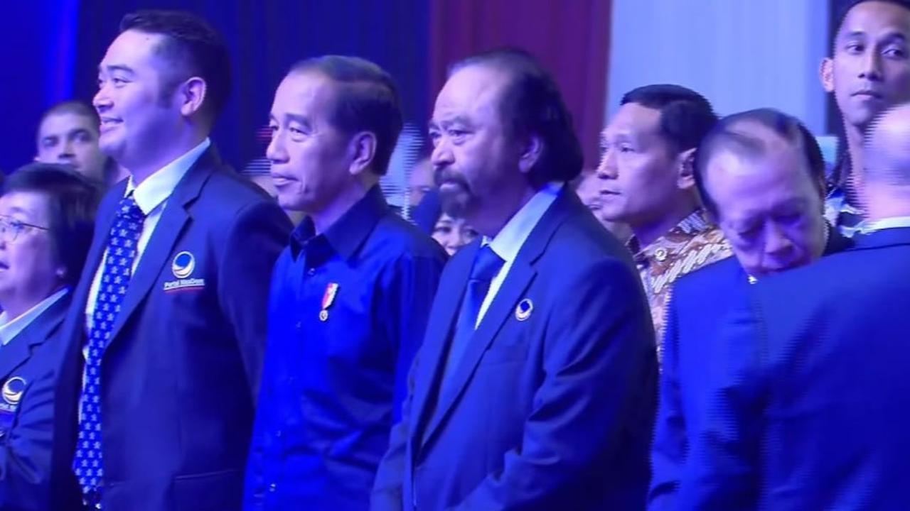 VIDEO: Anies Tertawa & Bahlil Ngakak Dengar Jokowi Pidato 'Roasting' Surya Paloh di Kongres NasDem