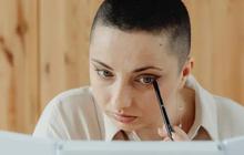 Cara Praktis Meningkatkan Pigmentasi Eyeliner dengan Menggunakan Alat Sederhana