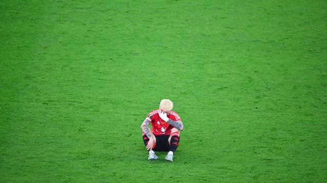 Foto: Wajah Kusut Skuad Setan Merah Setelah Ditaklukkan Tottenham Hotspur, Nirgelar Musim Ini