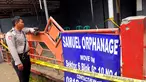 Untuk memastikan adanya tudingan penganiayaan terhadap sejumlah anak, petugas Polda Metro melakukan olah TKP (Liputan6.com/Faisal R Syam)