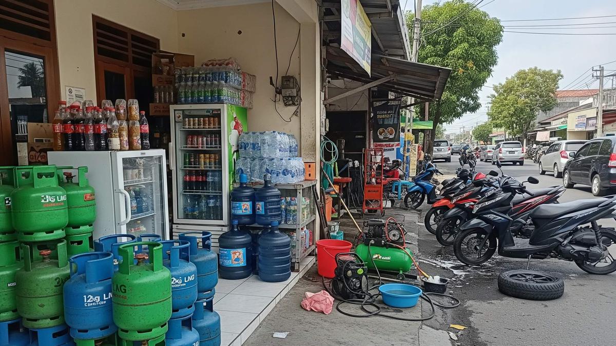 6 Inspirasi Warung Mini di Teras Rumah Sempit yang Simpel, Estetik, dan Bikin Untung