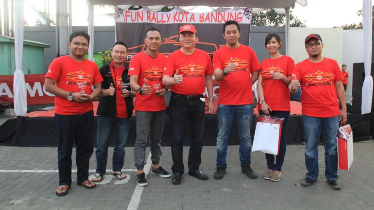 80 Mobil Kia Ramaikan Fun Rally Bandung