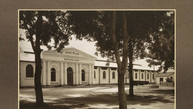 Potret bangunan depan Pabrik Gula Mrican Kediri tahun 1925