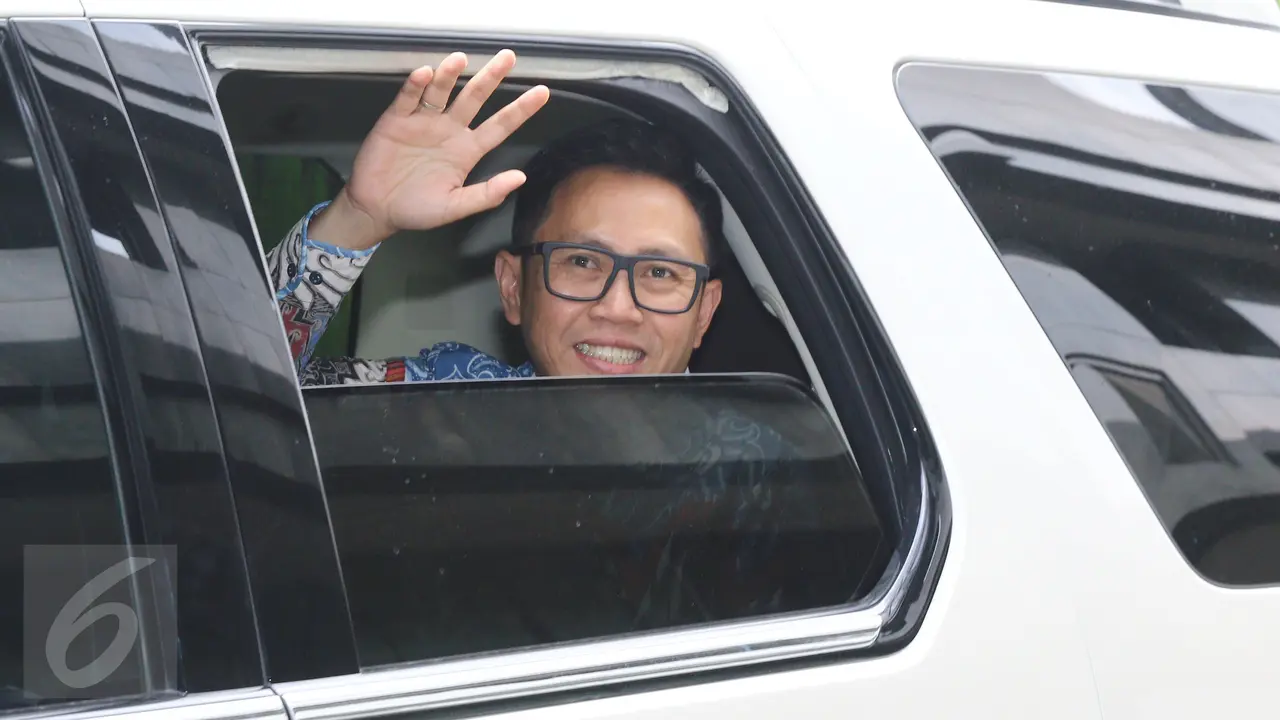 20161216-Eko Patrio Datangi Bareskrim Polri-Jakarta