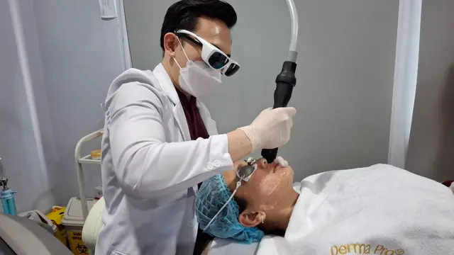 Cegah Penuaan di Kulit, Faby Marcelia Pilih Perawatan Laser Kolagen Daripada Injeksi